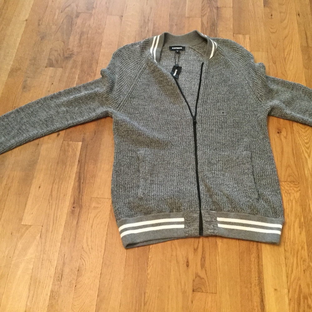 Grey sweater